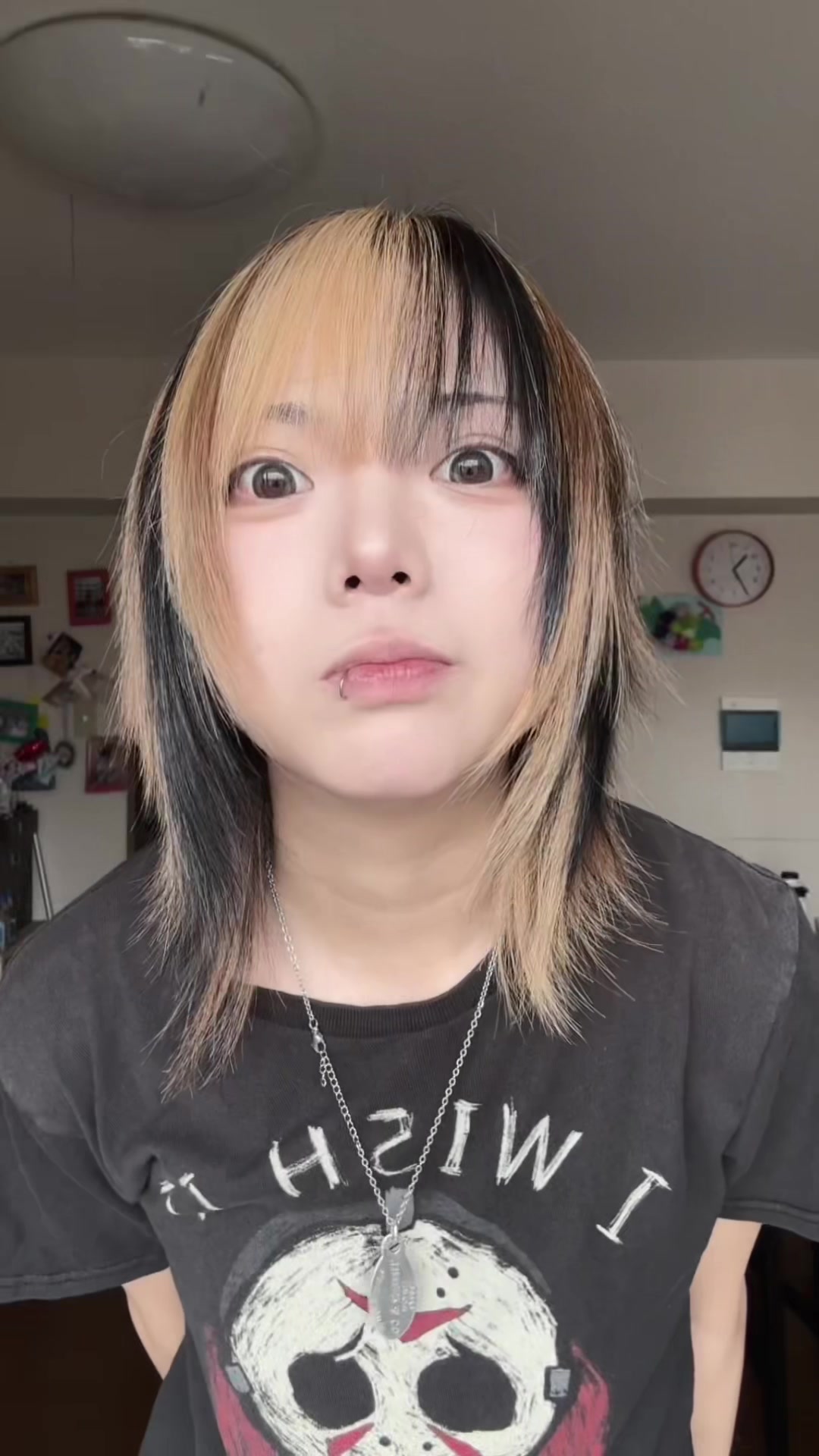 @Aru