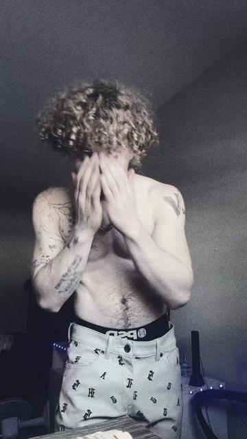@Li VXNITY🕊️🖤
