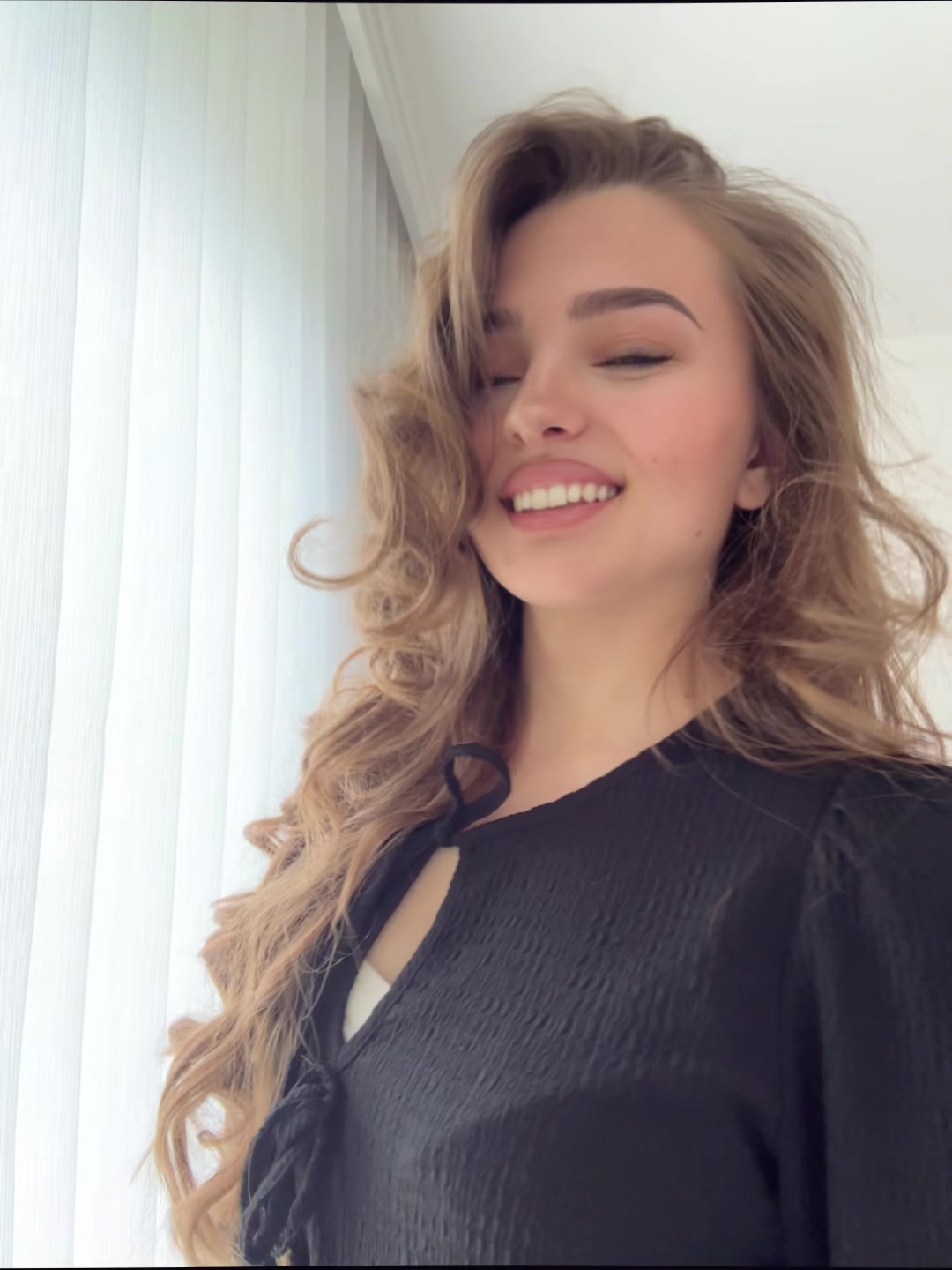 @𝐌𝐈𝐑𝐄𝐋𝐀