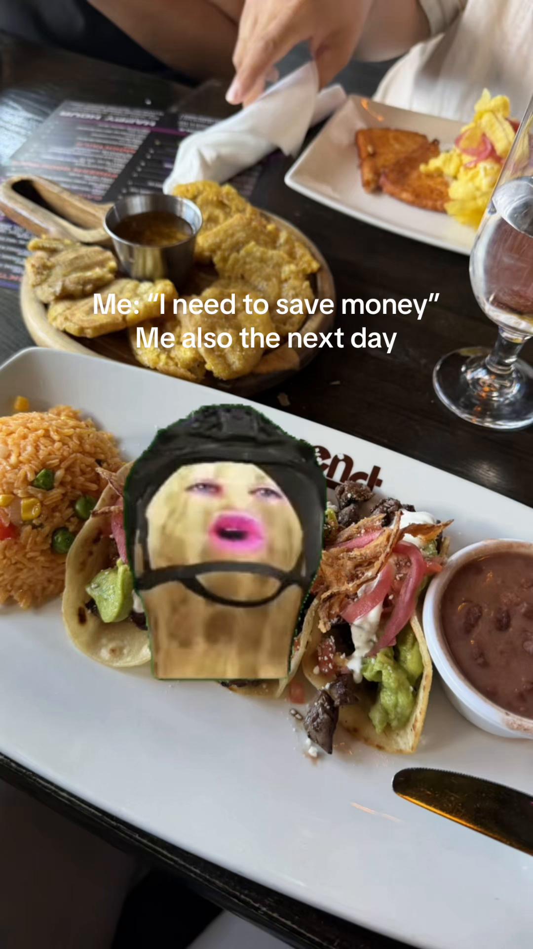 @Ester Tavarez