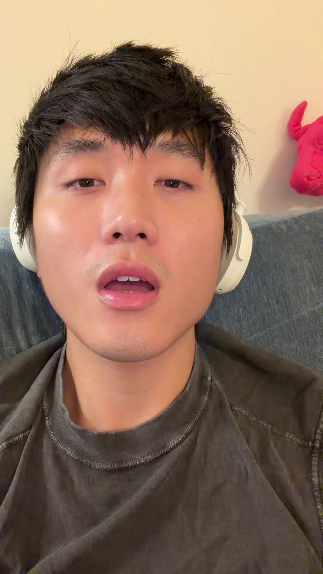 @Charles Hsu Spam Account