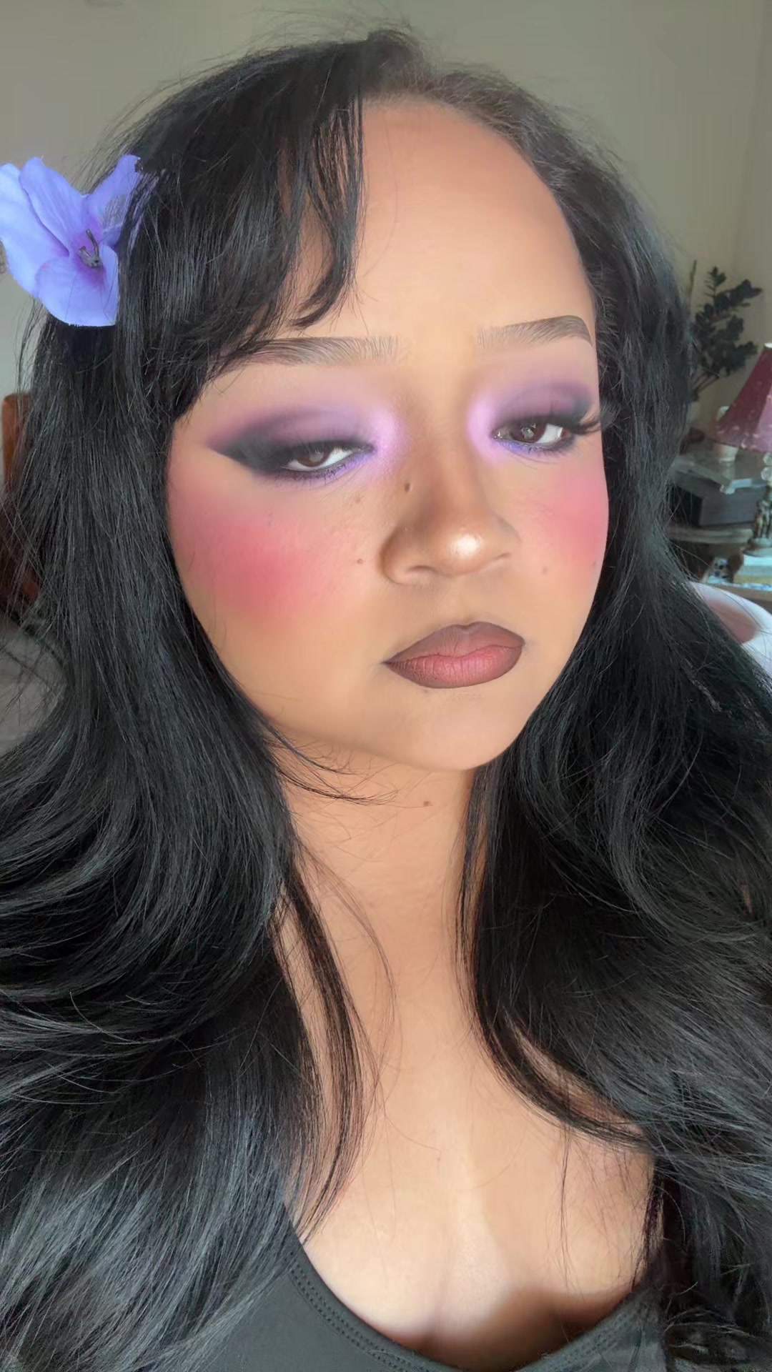 @Lola_luvr