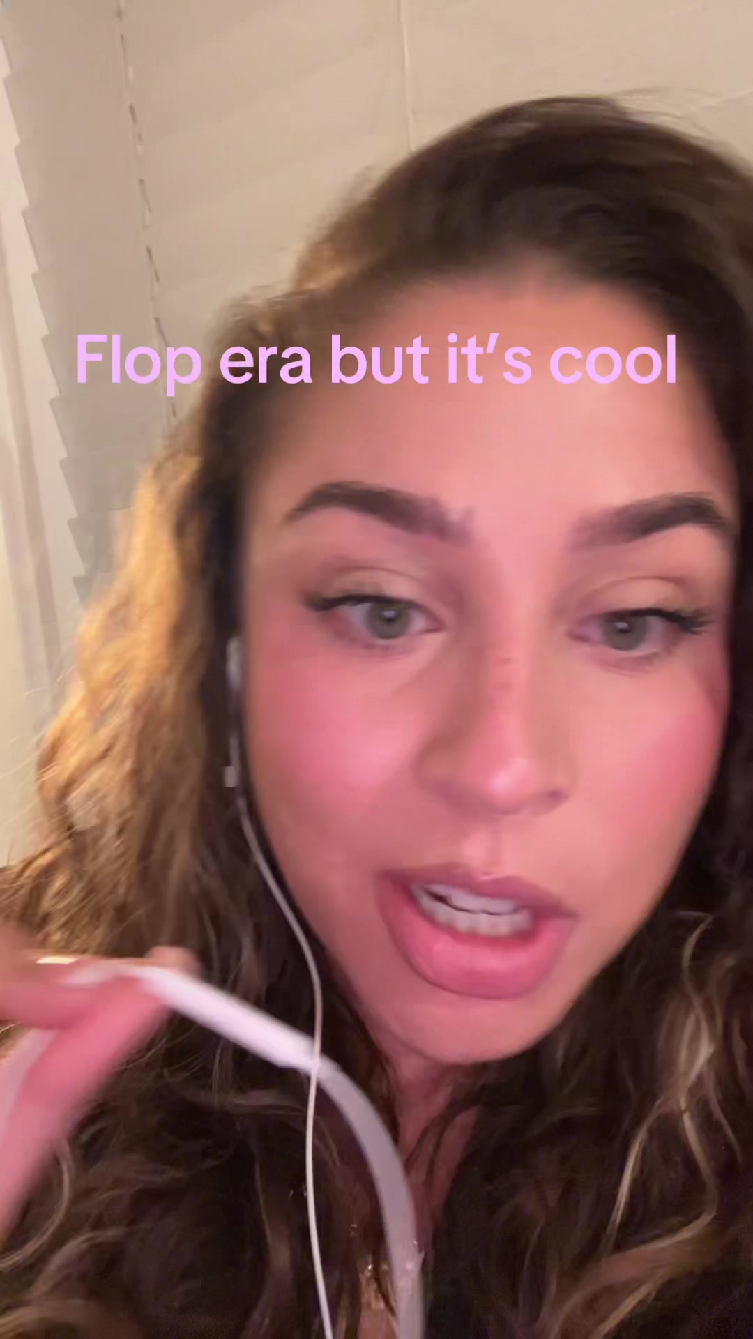 @zoefromtheinternet