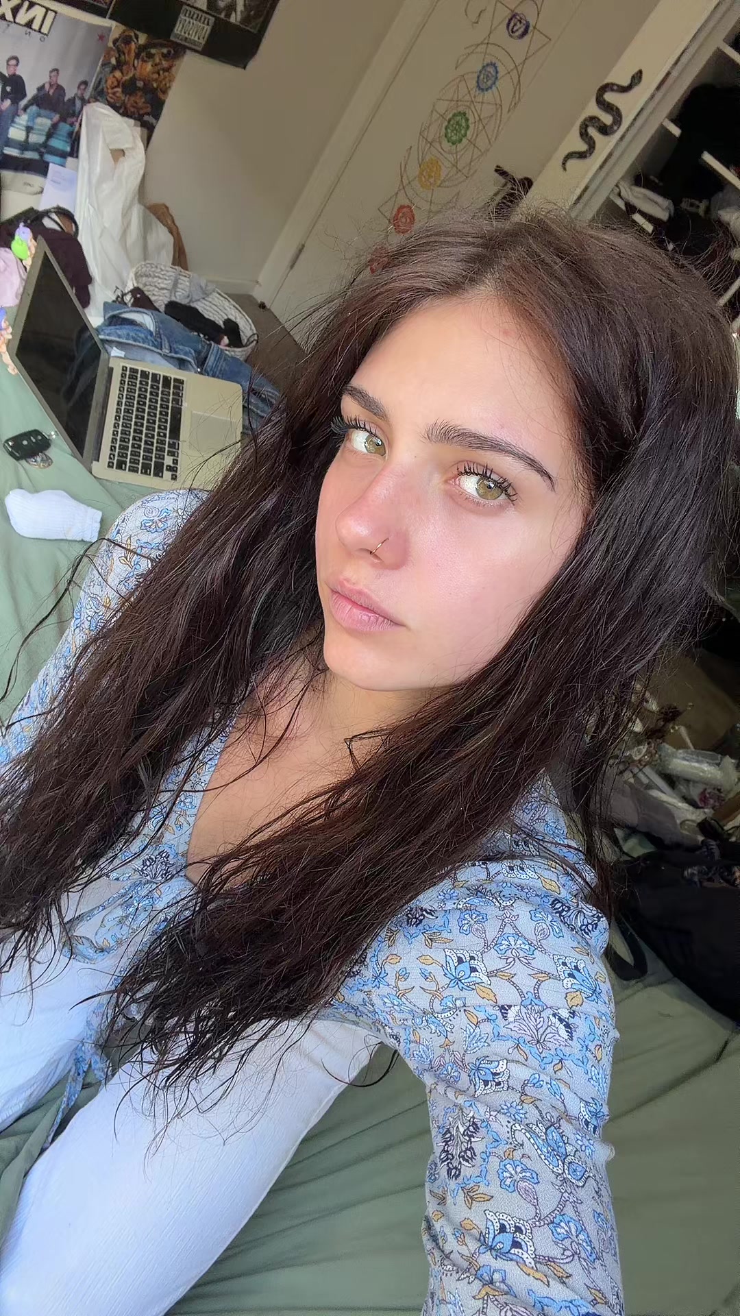 @Ella