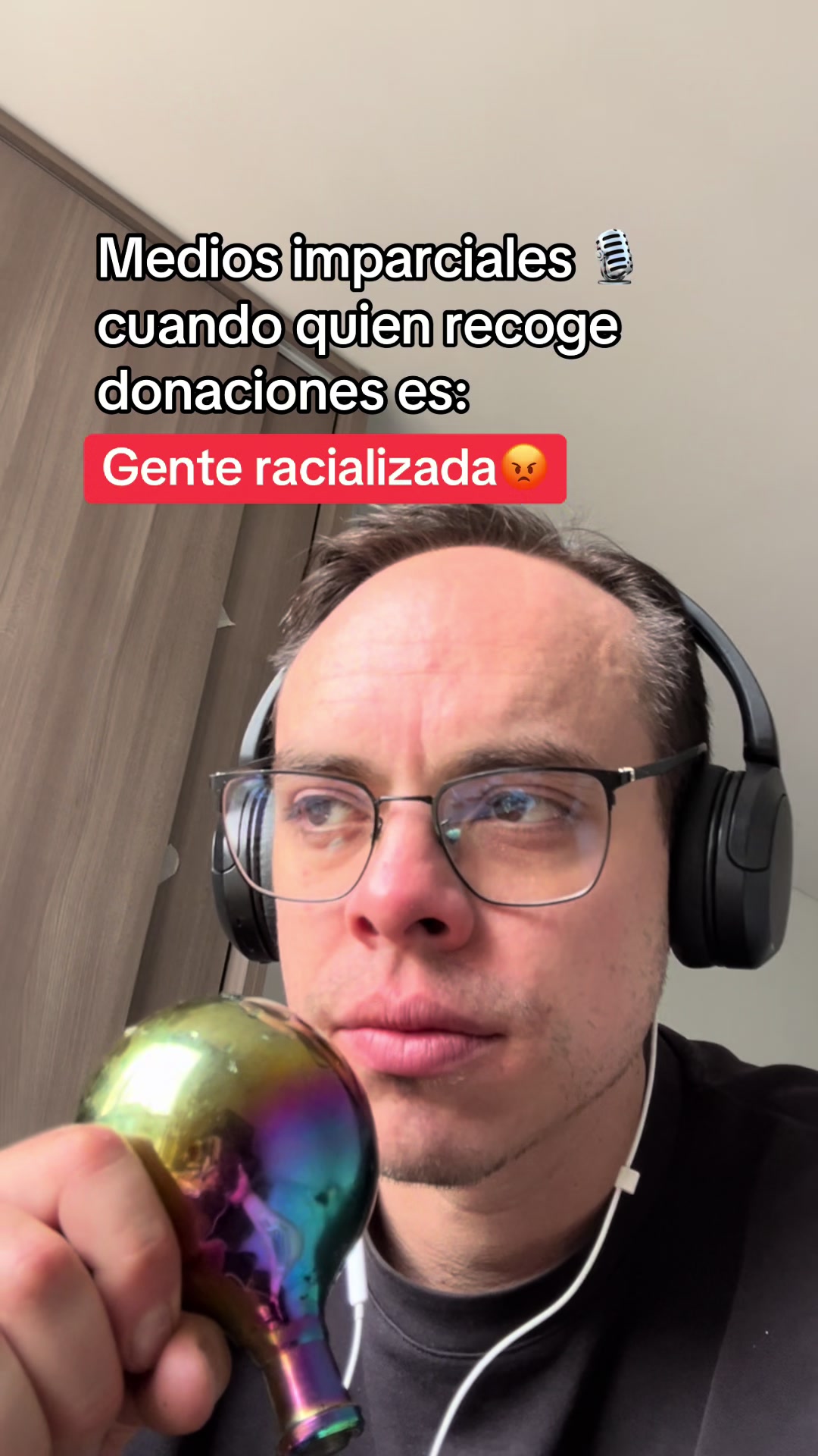 @Toallín