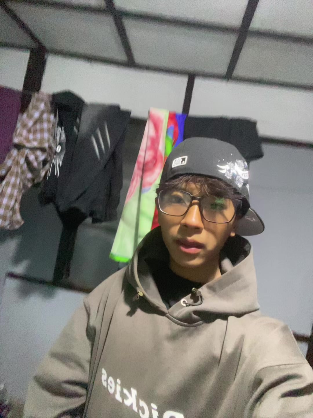 @Logan(လိုဂန်)
