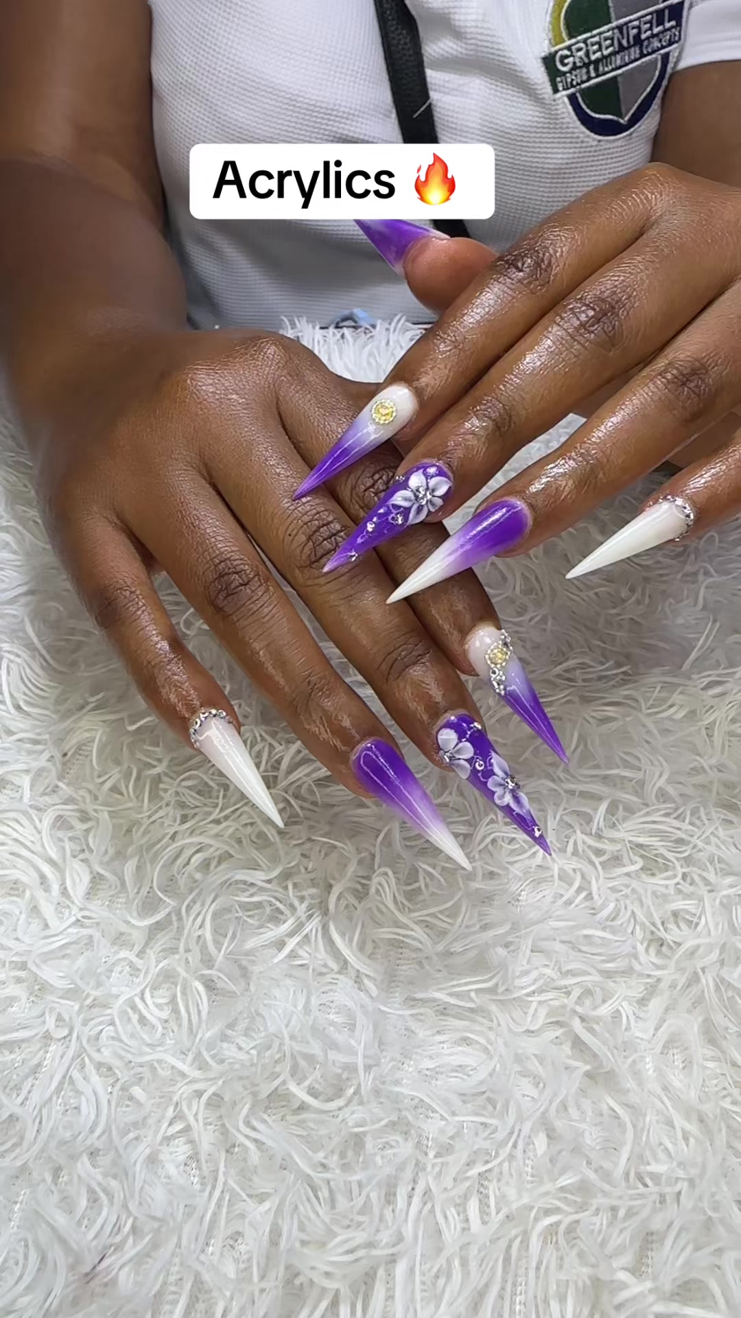 @Kari’s Nails