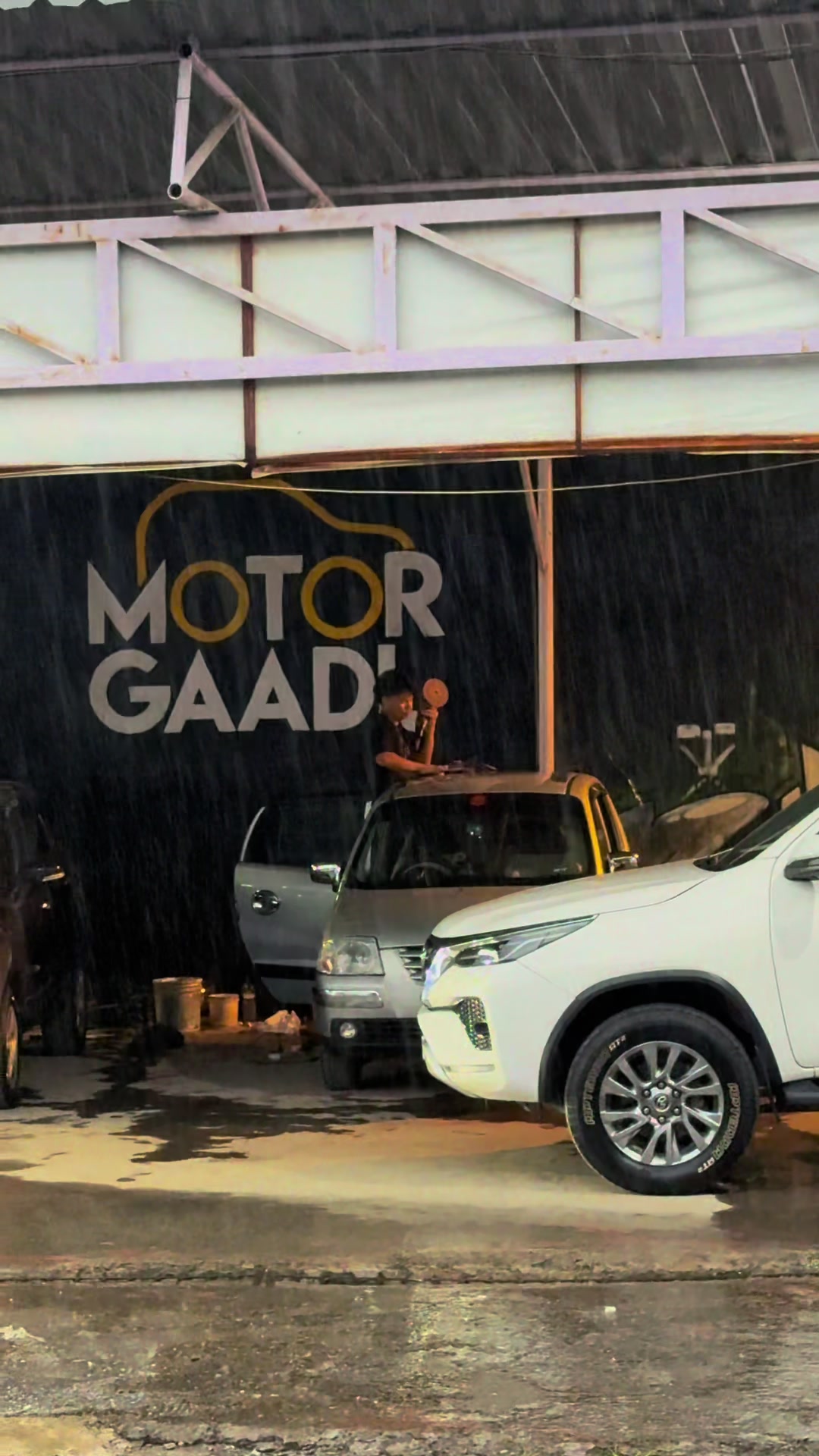 @Motorgaadi