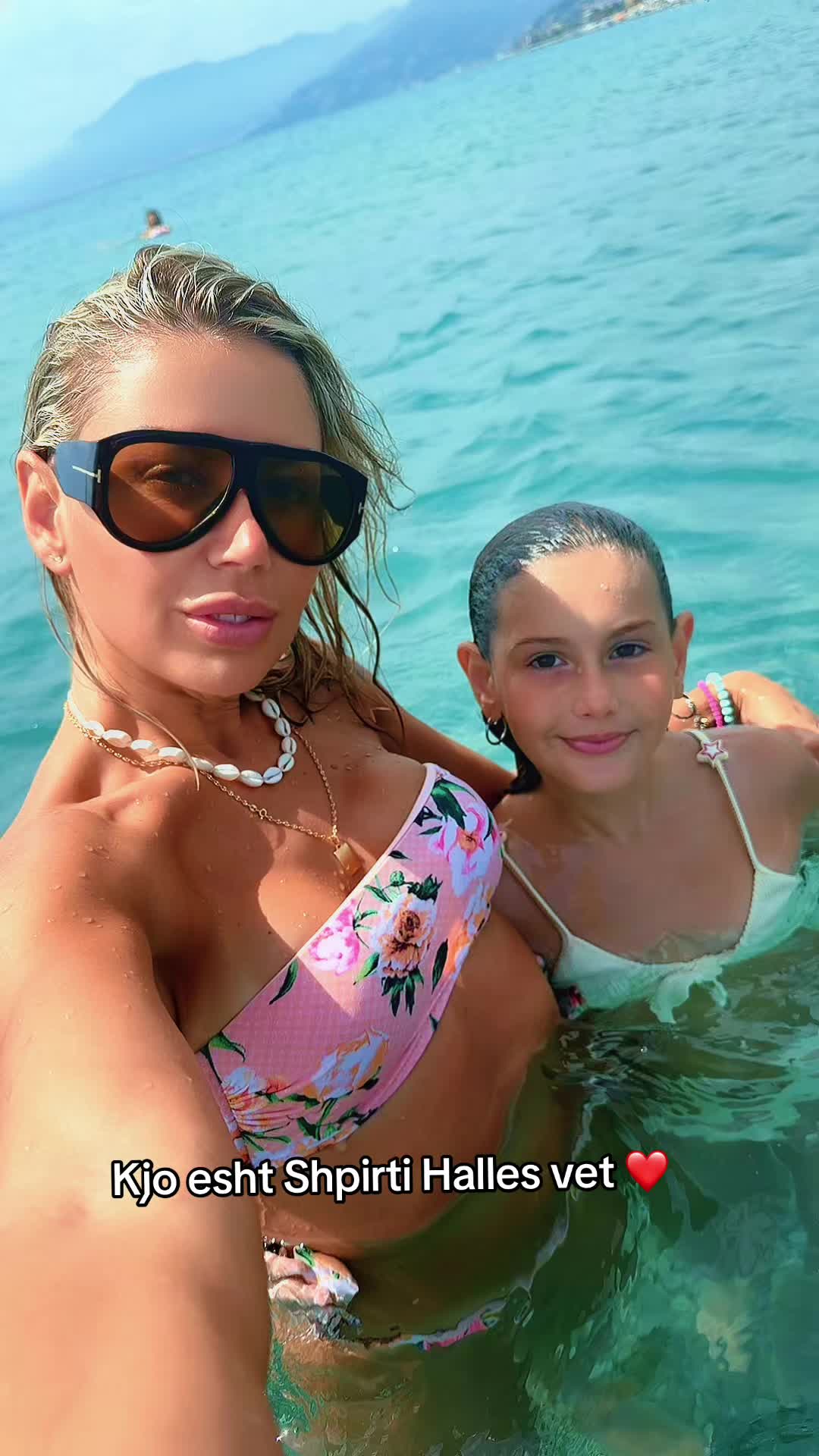 @FRANCESCA🇦🇱🇽🇰