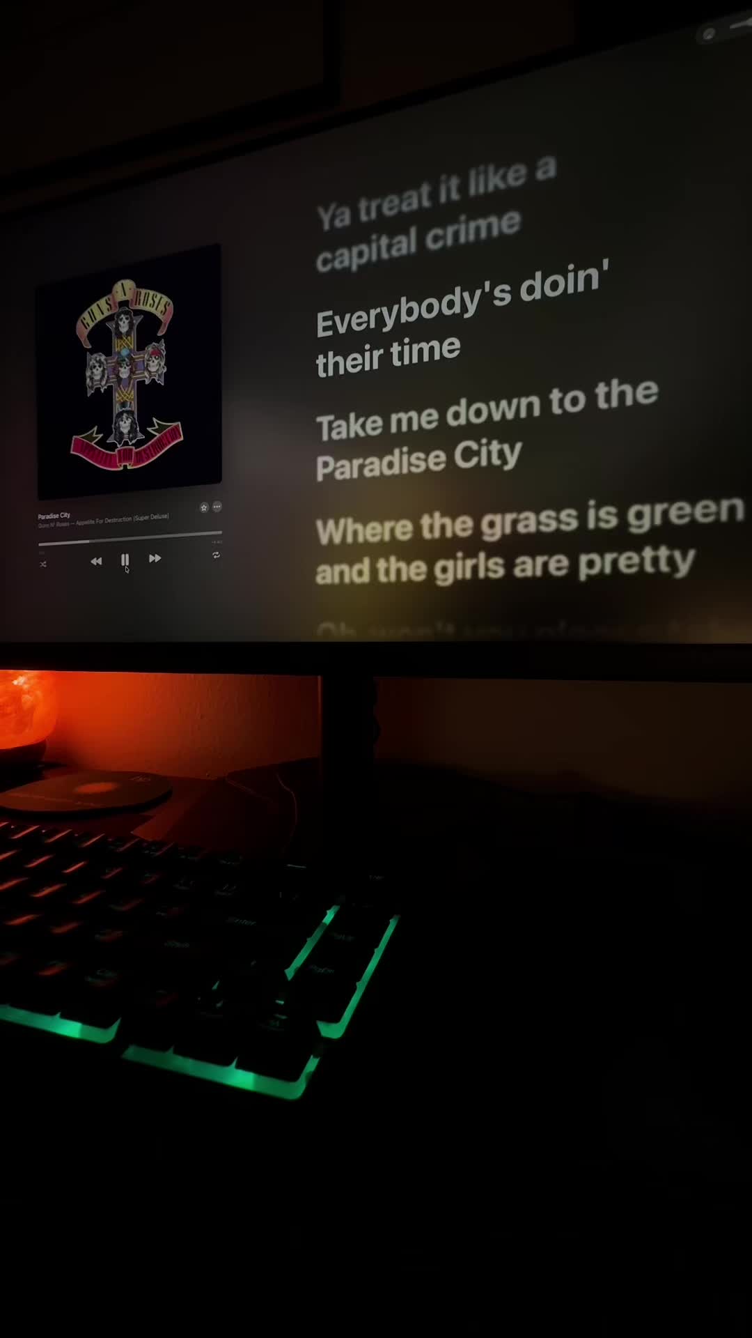 @Lyrics Paradise