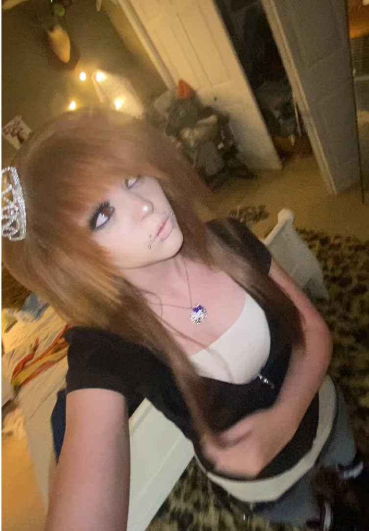 @▀▄▀▄▀▄izzy intoxicated▀▄▀▄▀▄