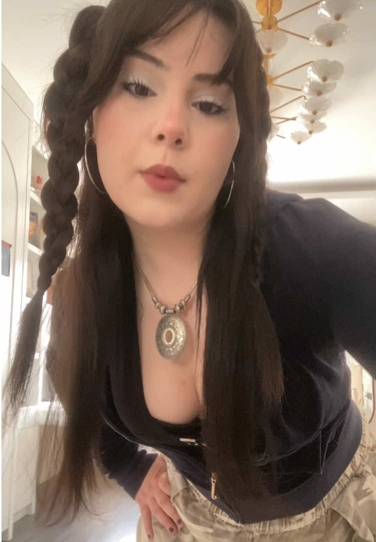@caoticcdoll