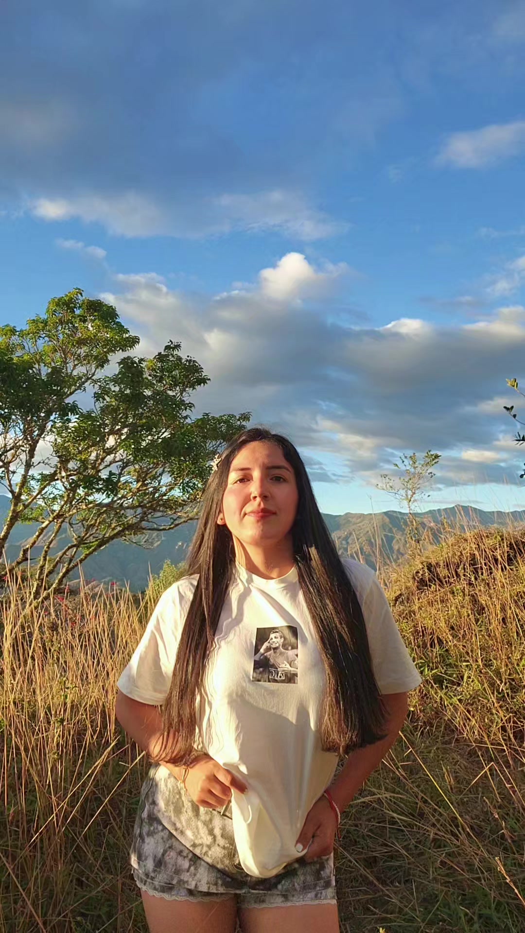 @Ni&ntilde;a de la sonrisa. te sigue