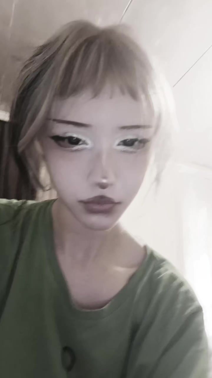 @✧・゚: *✧・゚:*