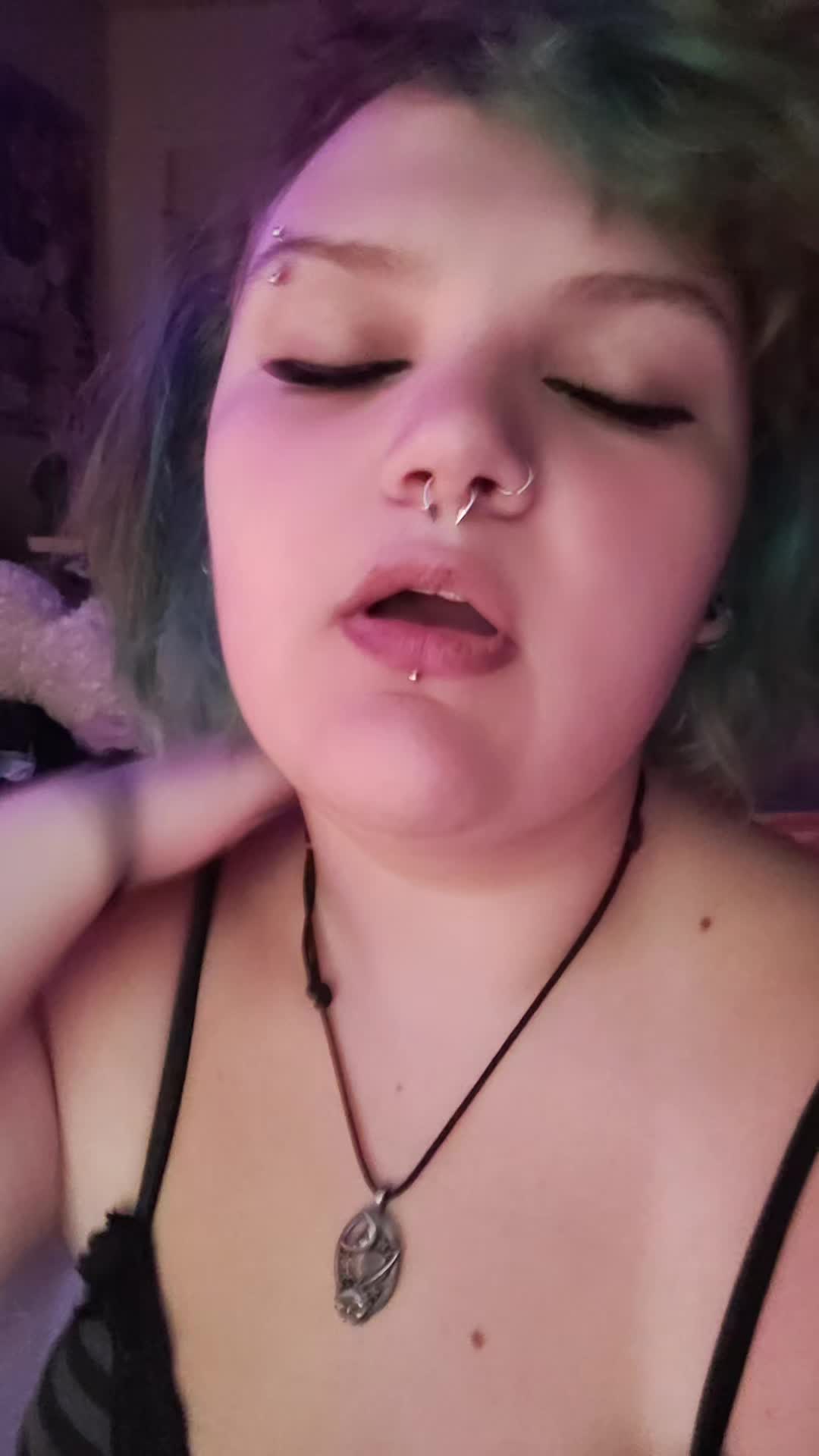 @x_livingdeadghoul_x