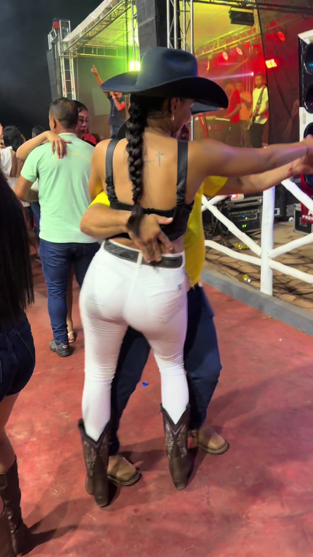 @Layanne Forrozeira