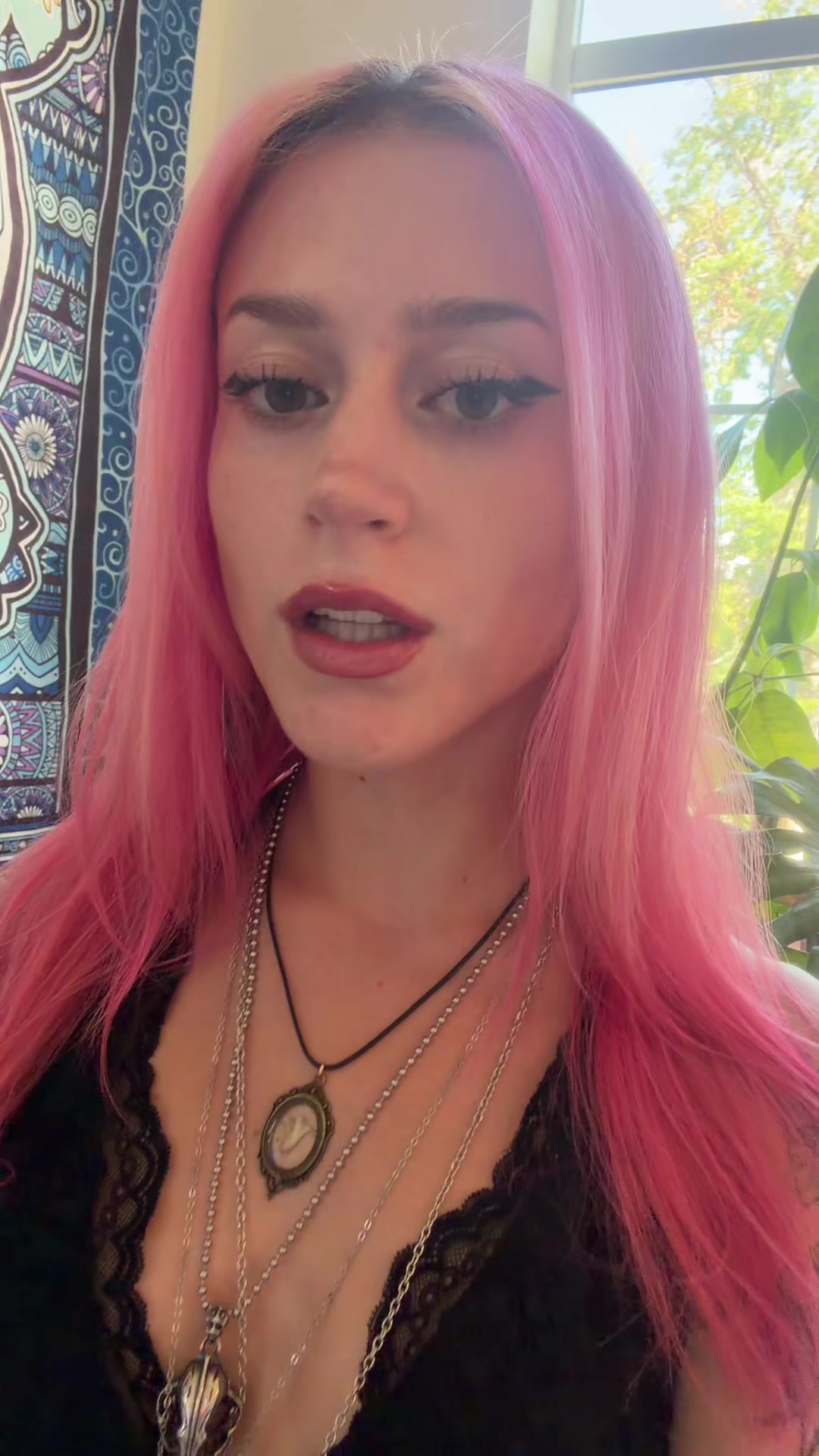 @GG