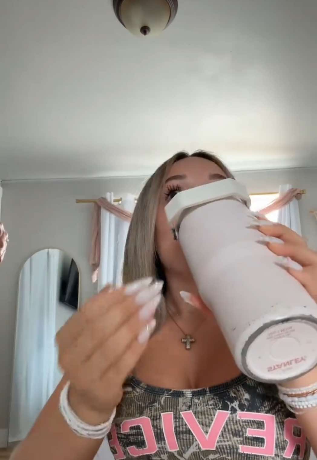 @𝚂𝚊𝚟𝚊𝚗𝚗𝚊𝚑