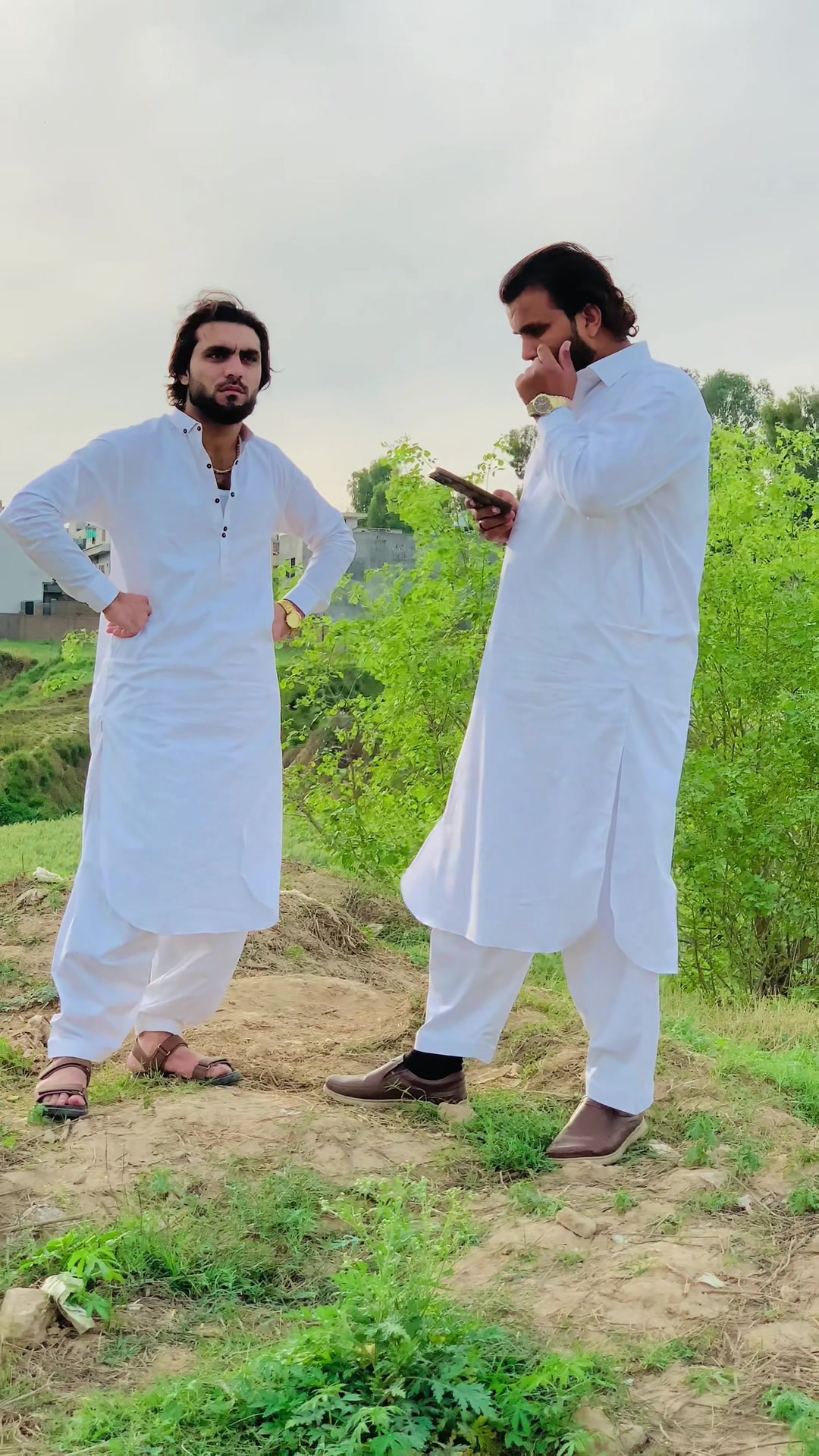 @Zubair pathan🤬