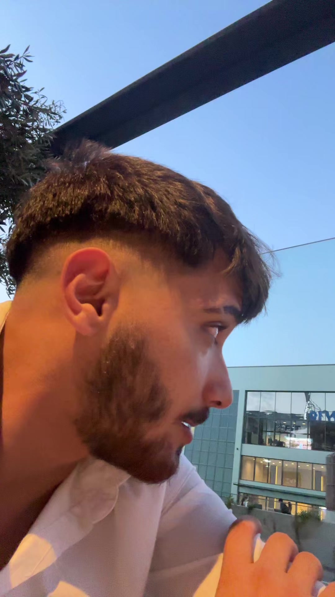 @𝐄𝟐𝟏