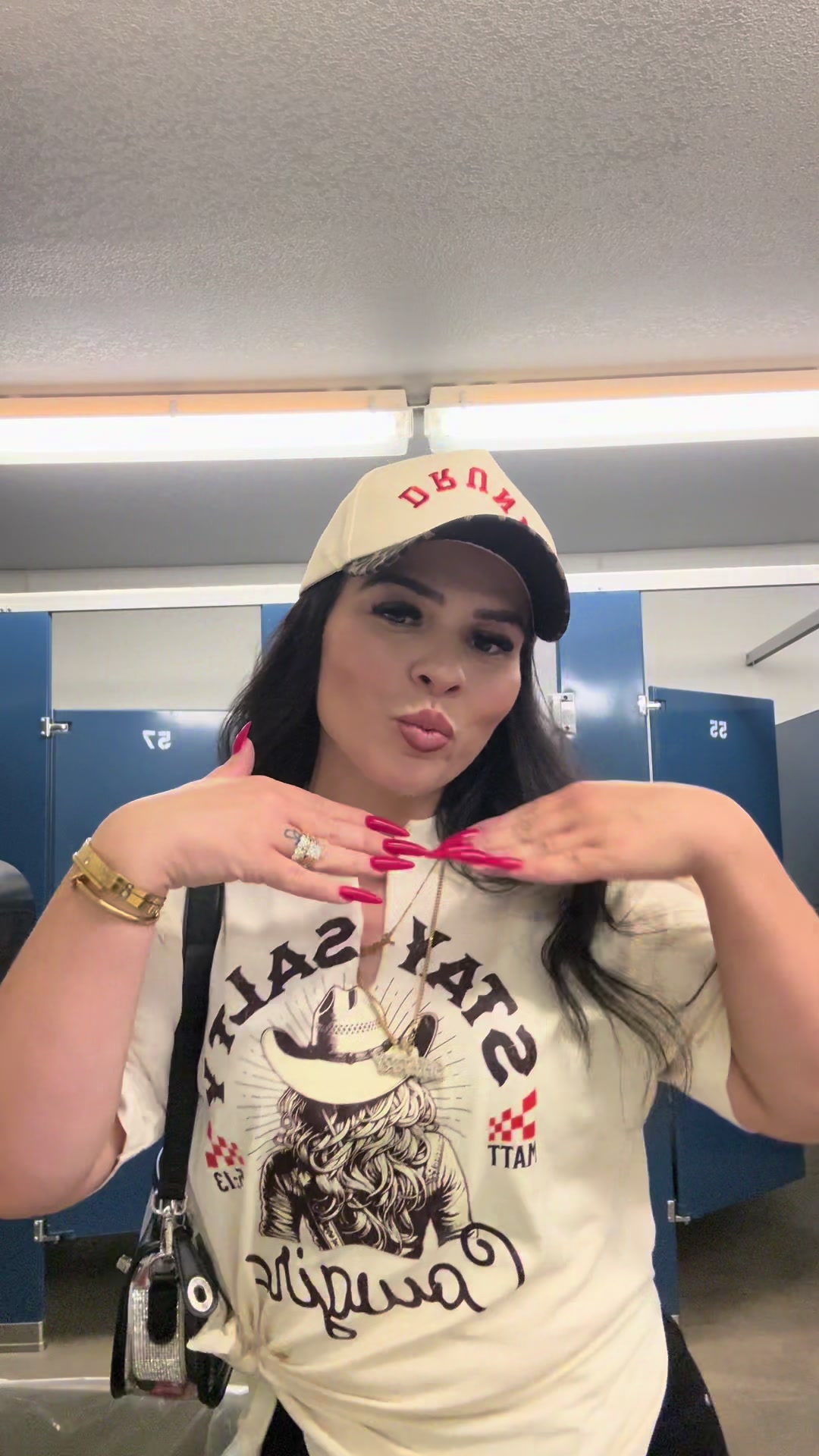 @WHOSTHATGIRLXO