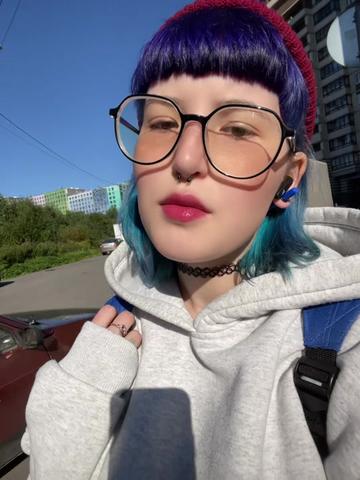 @Molli🫂