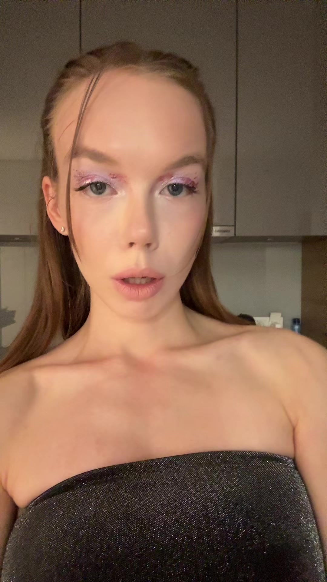 @😾