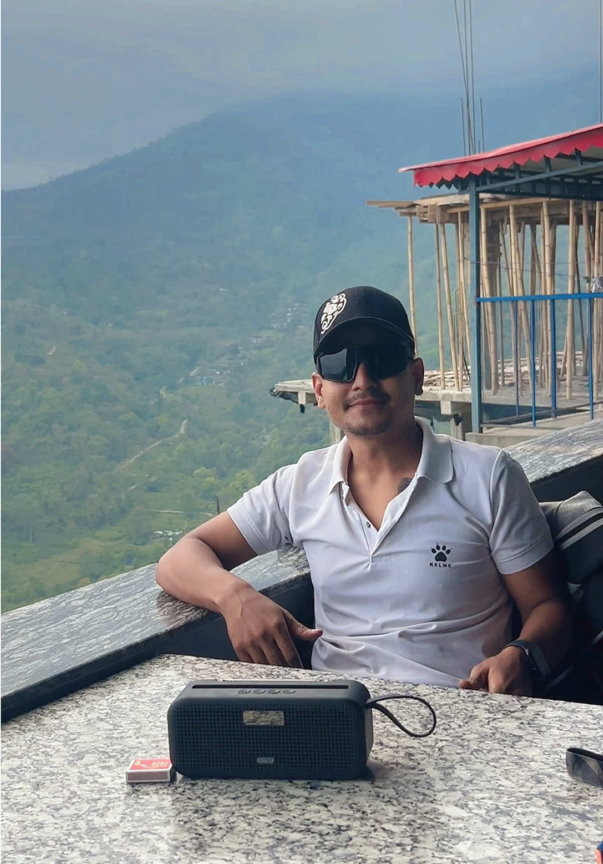 @Ashish Poudel ☮️🕊️❤️