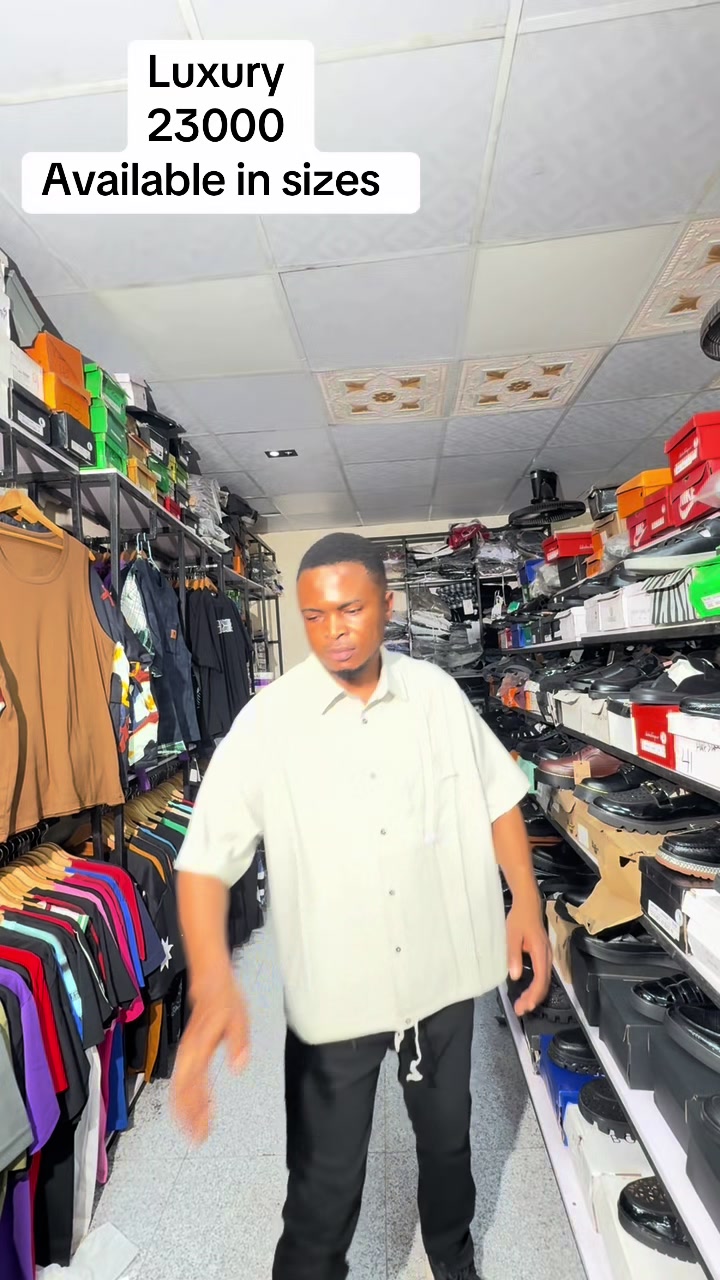 @BIGGEST TSHIRTWAREHOUSE IN IBD