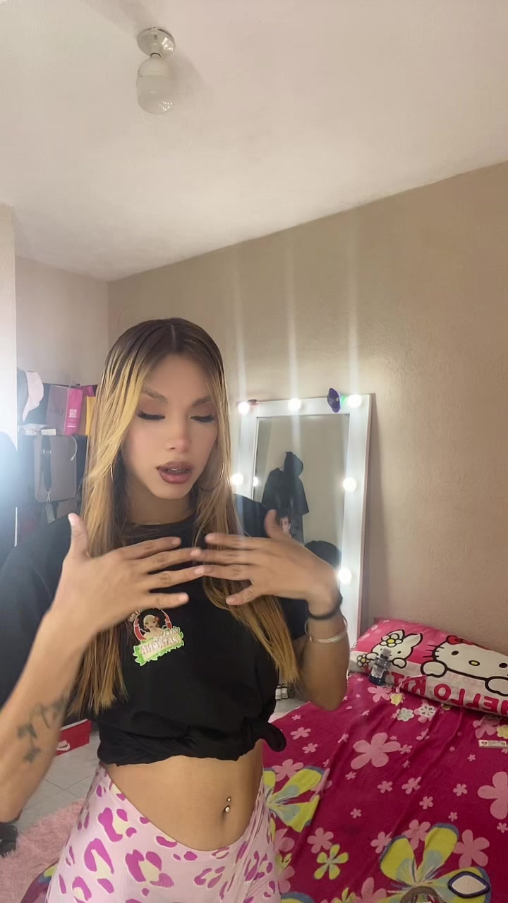 @Chloe zarate