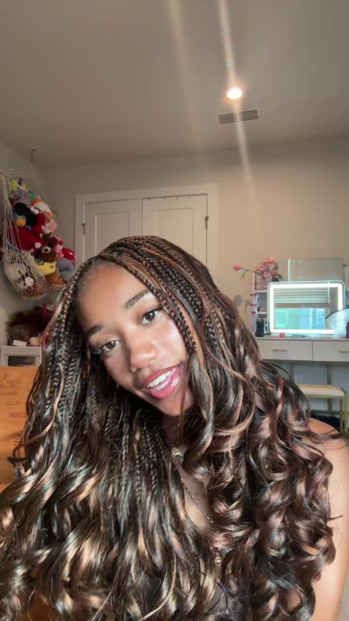 @Mani👅