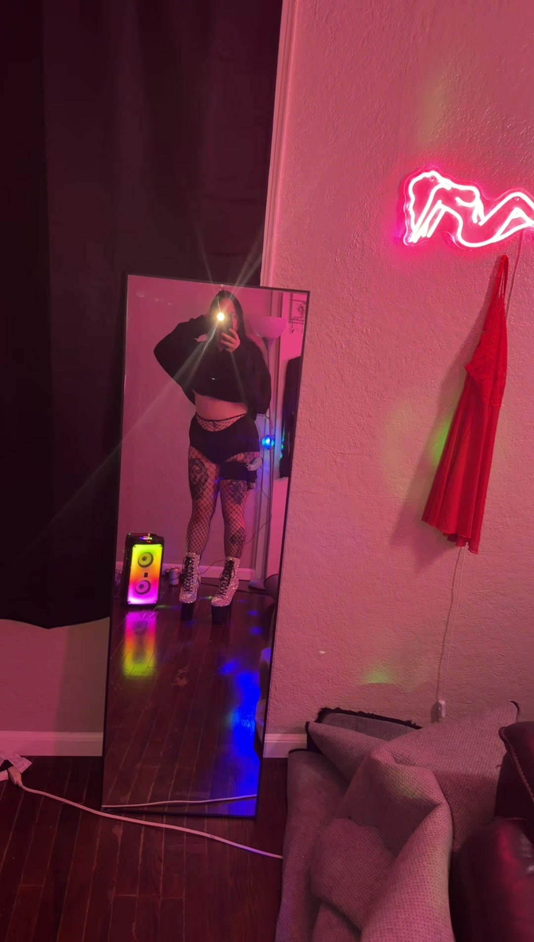 @honeylove100_