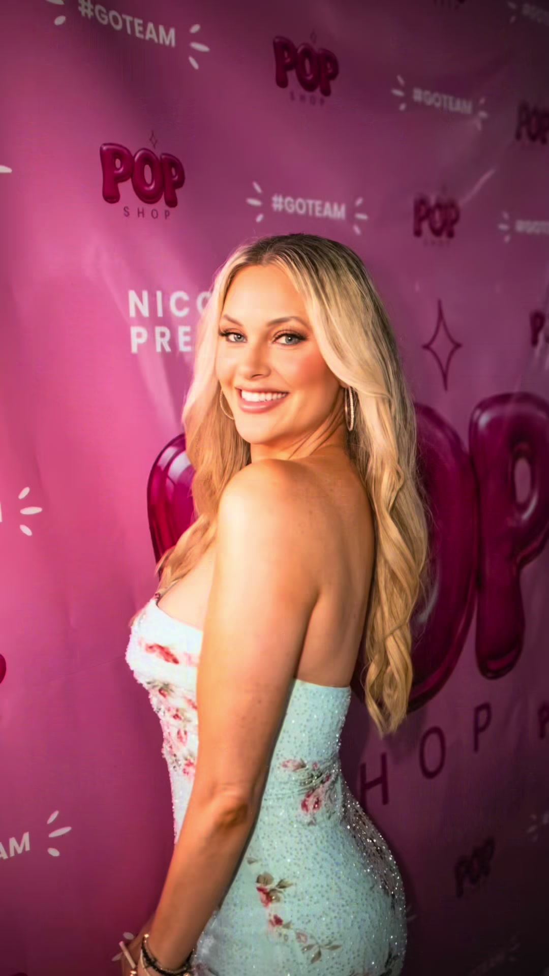 @NicoleArbour