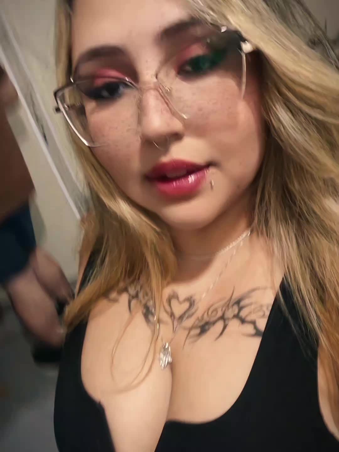 @YasdosSantos18