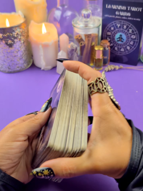 @Witchy Cauldron Tarot