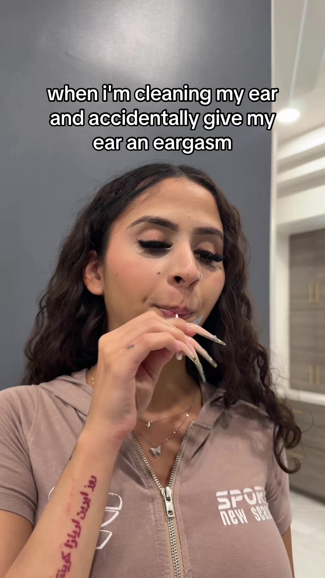 @𝒯𝒾𝓃𝒶