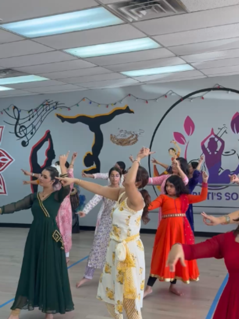 @shrutisdanceandyoga