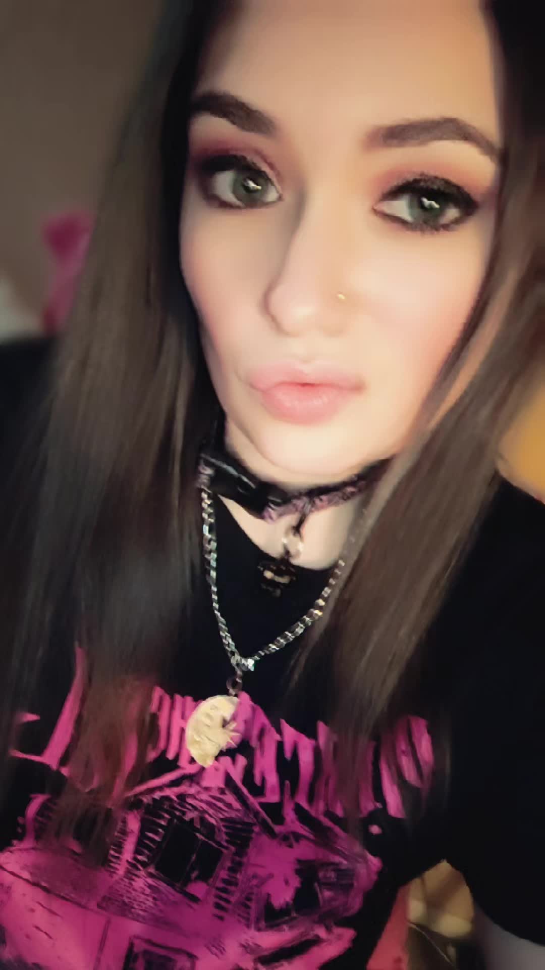 @xEmoQueenx