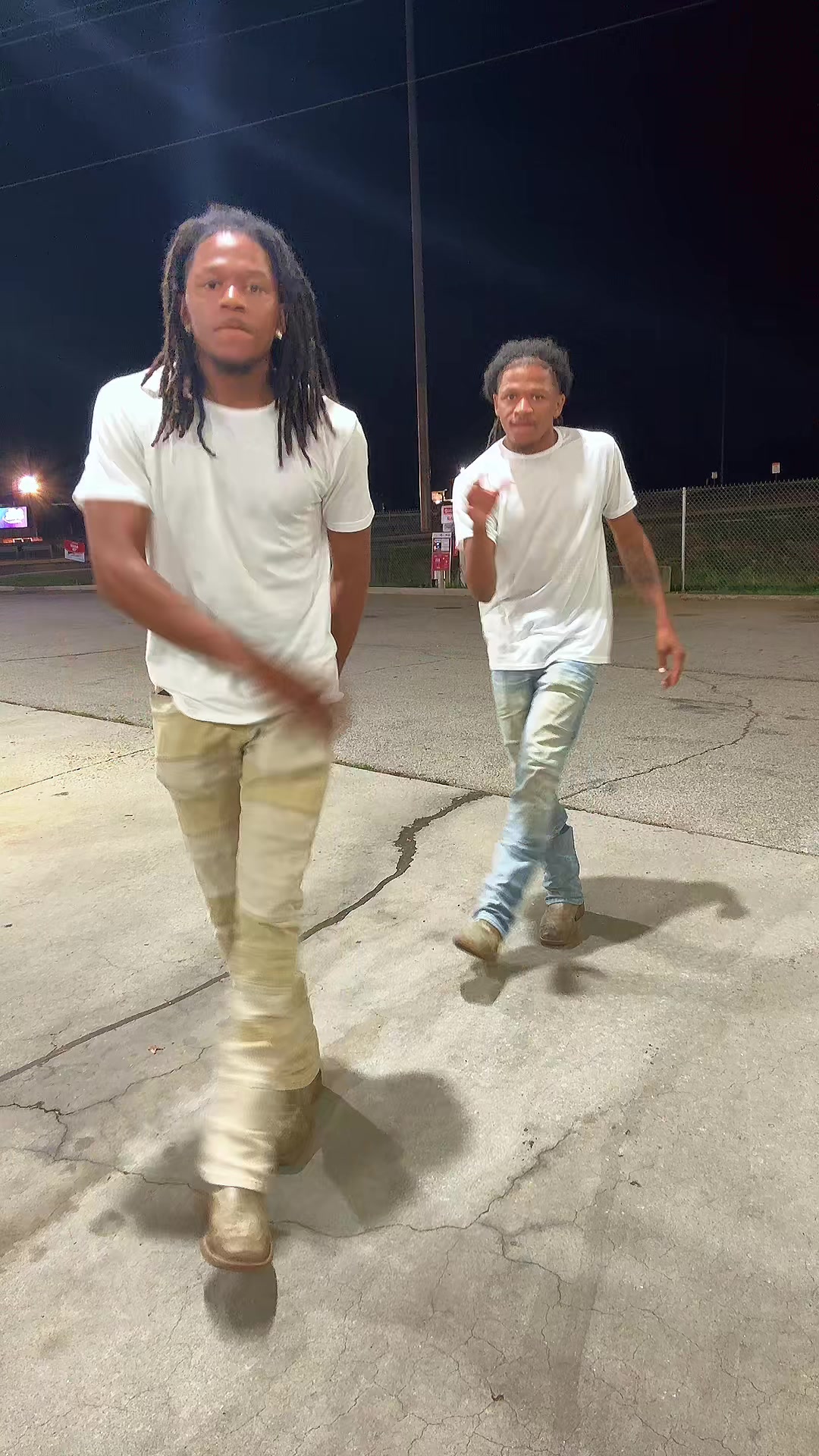 @Ghettotwins_