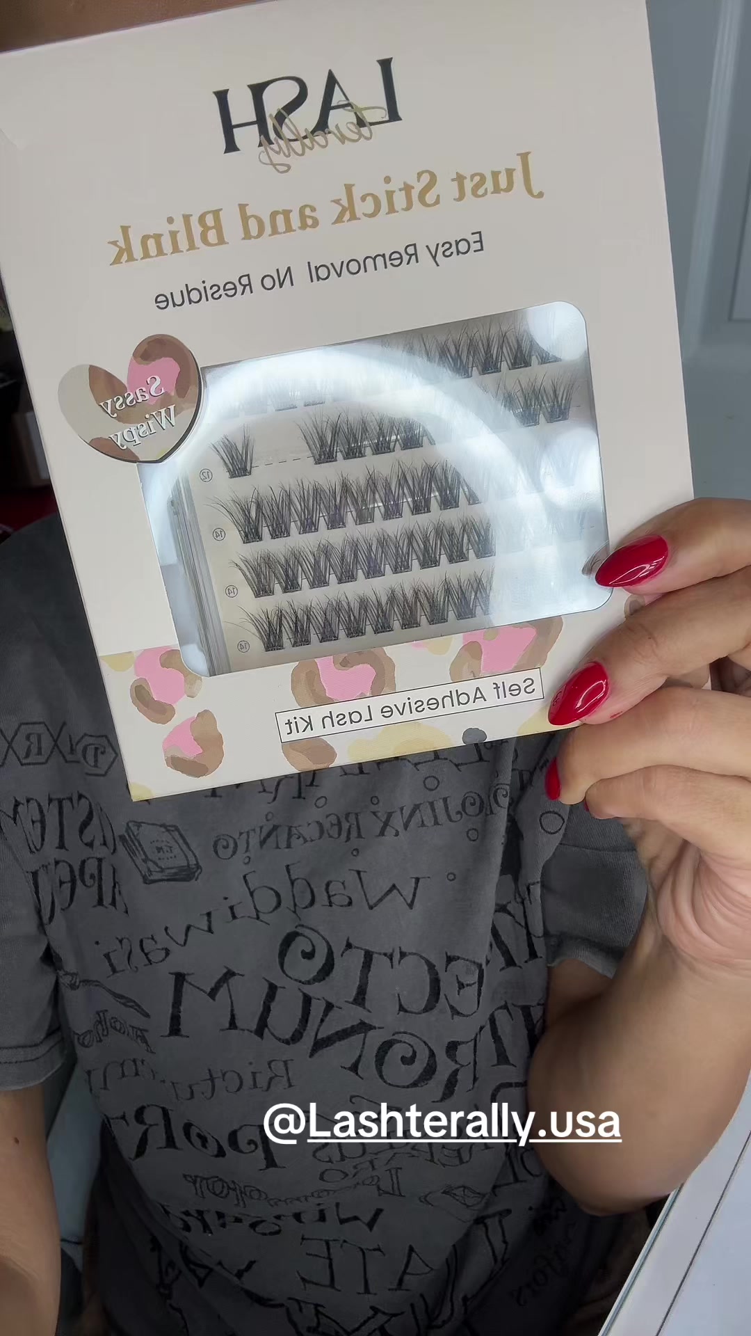 @MakeupLaveena