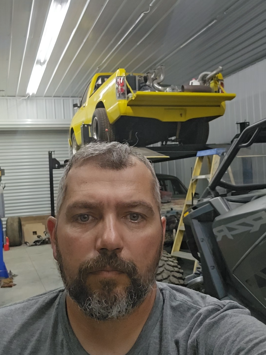 @BIG KAHUNAS RACING