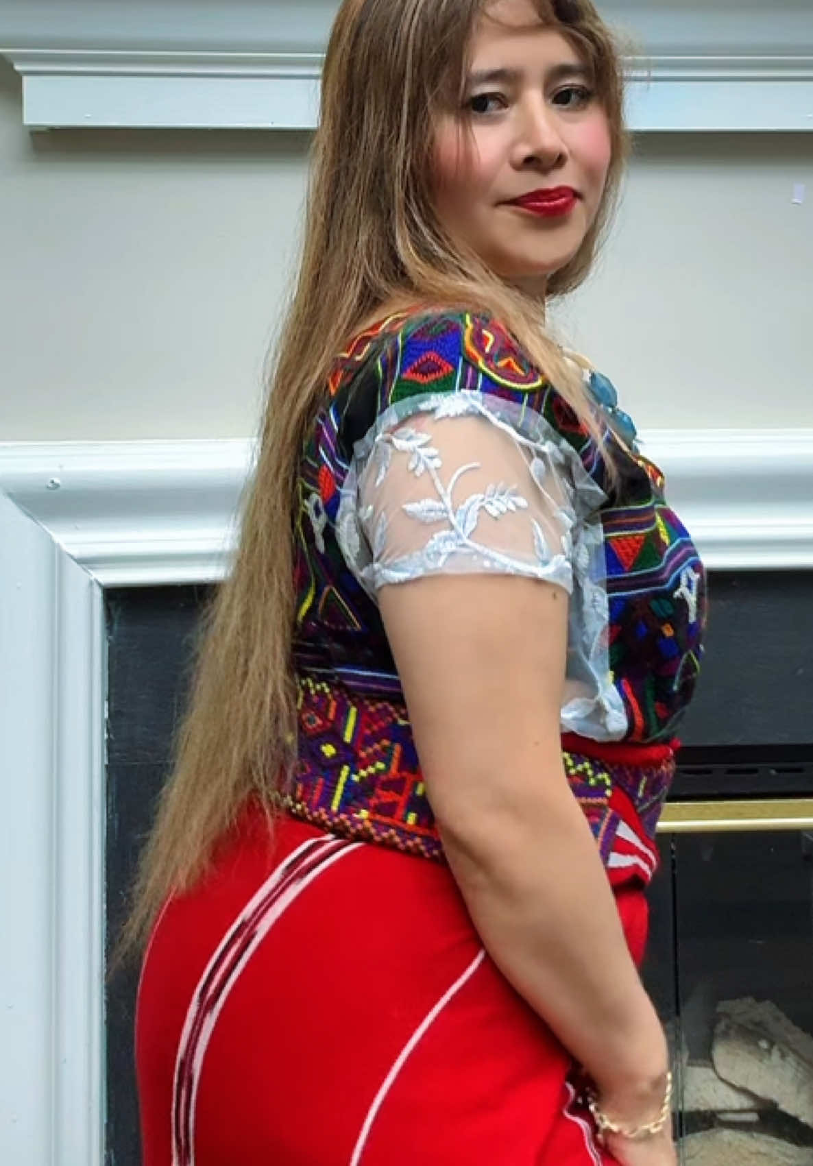 @Elena De León