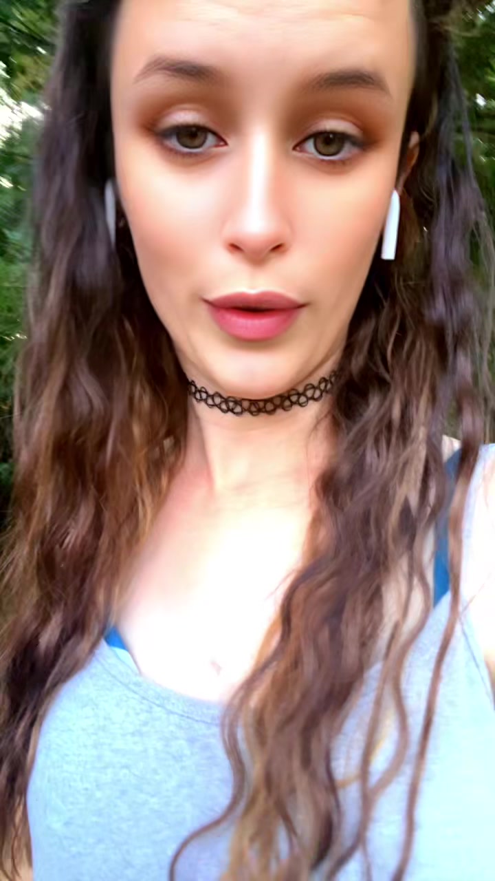 @QueenbratSavage MistressVamp🖤