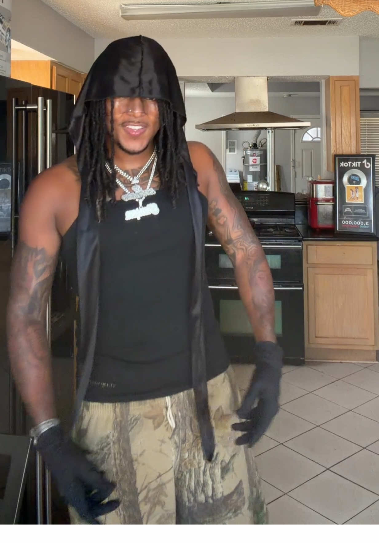 @DeeloDoItAll