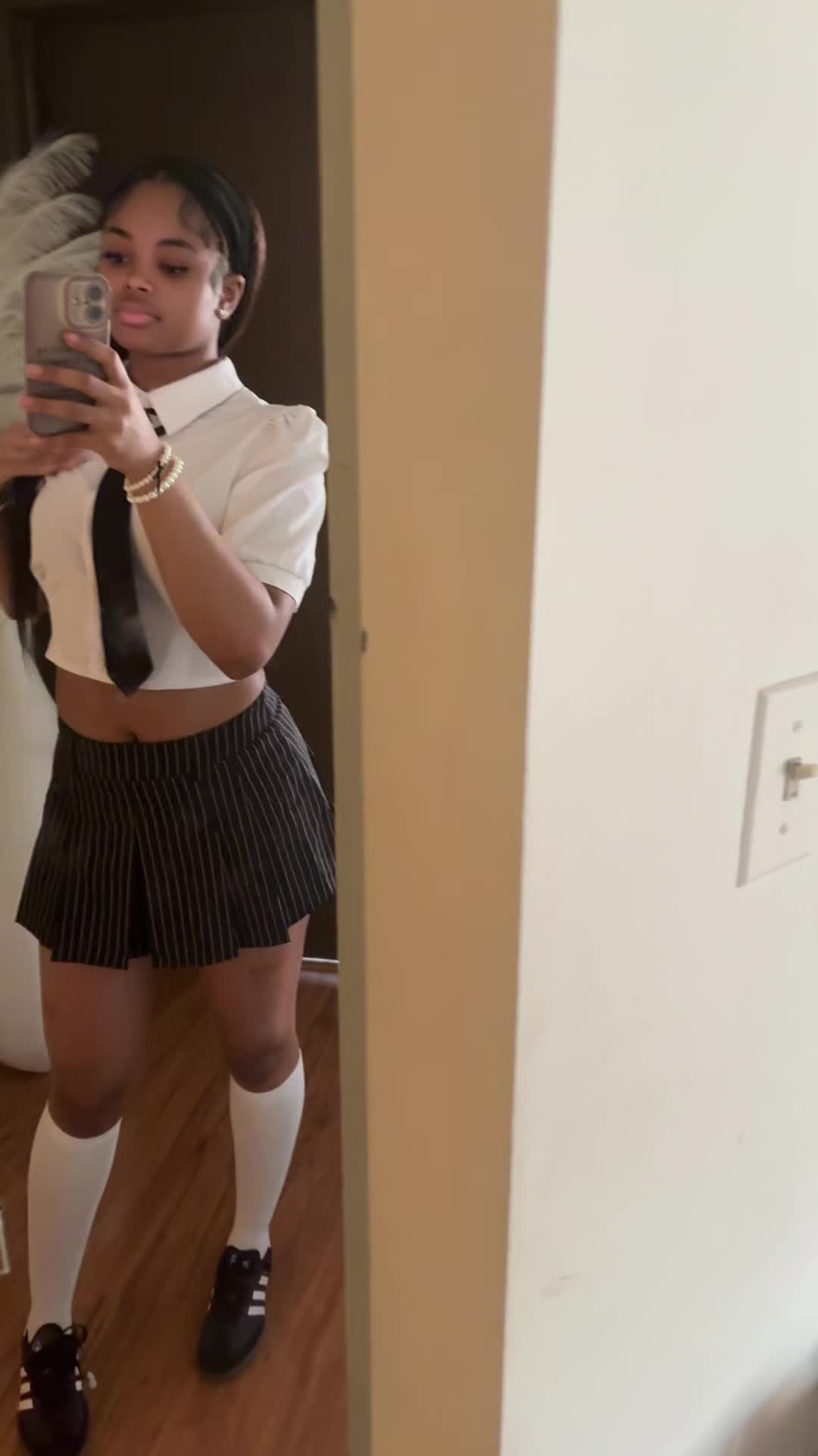@callmedezirecap