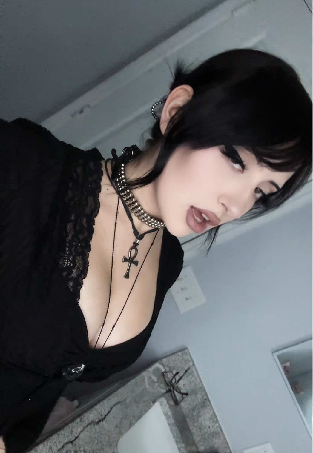 @notkarrigantaylor