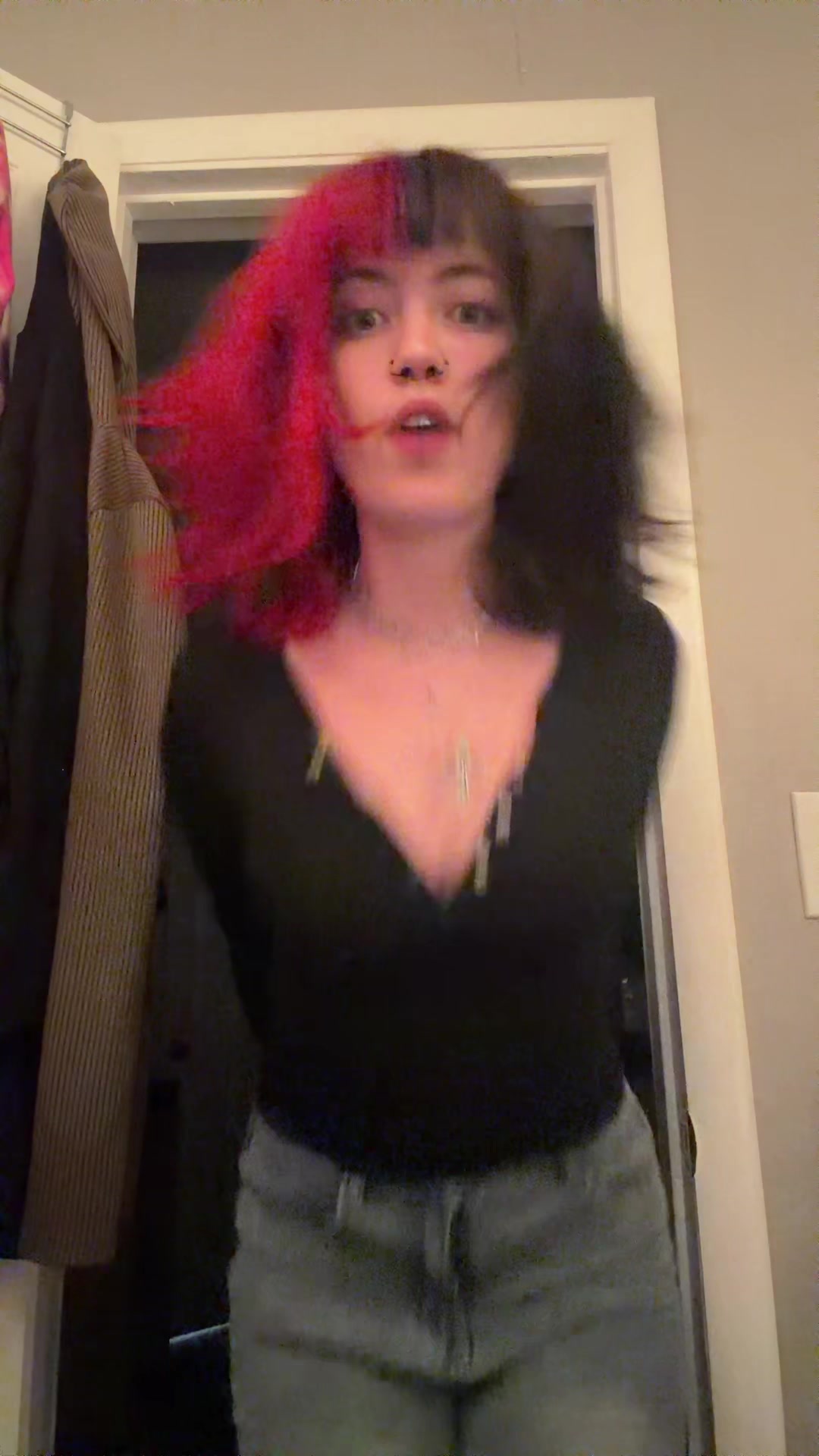 @Lil Bug🖤🍄