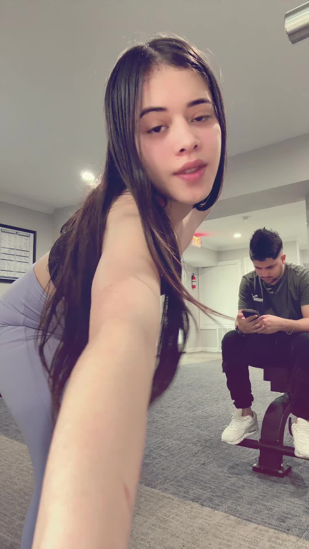 @AlejandraYseaSanchez