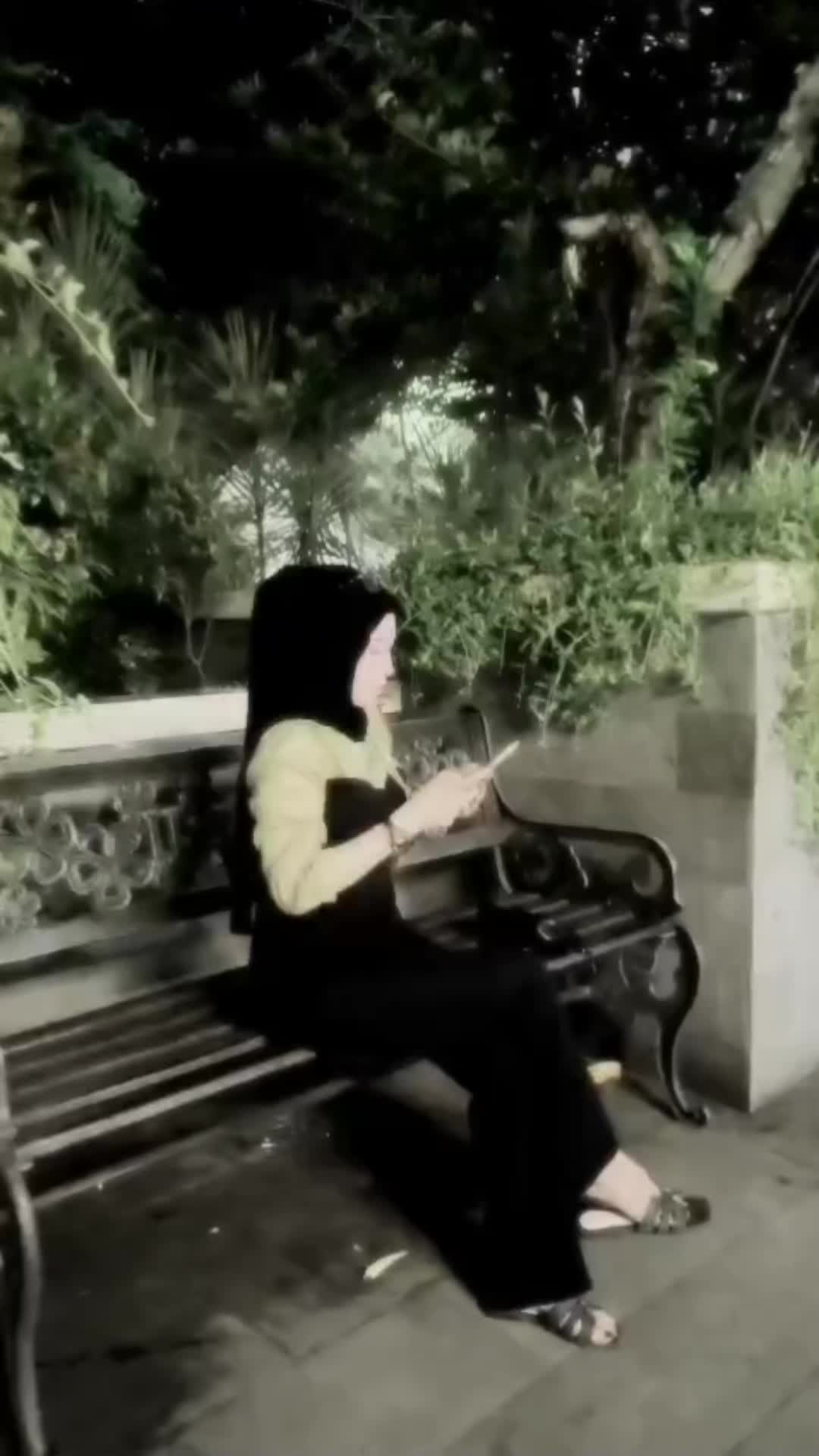 @&reg; R &reg;