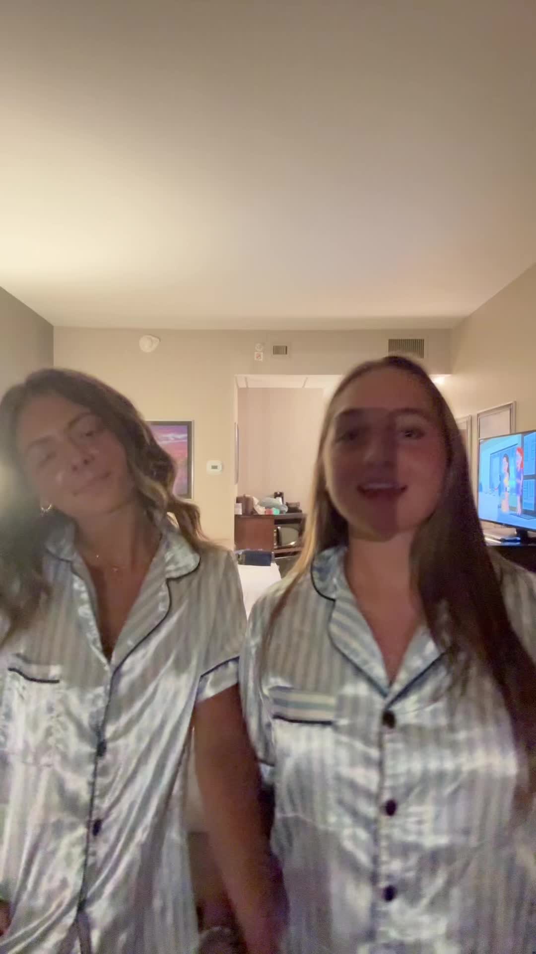 @ella